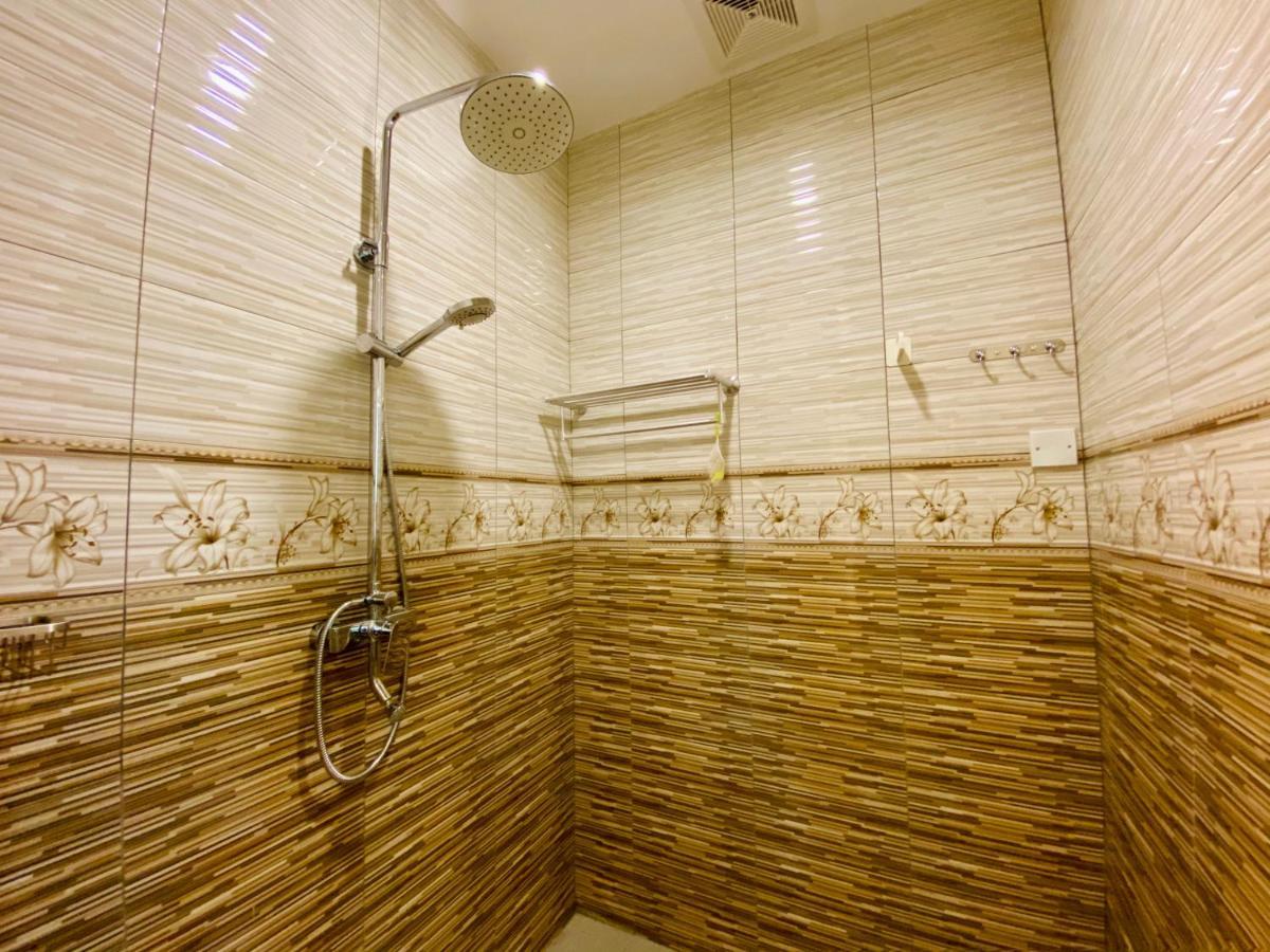 J Boutique Hotel 新张优惠 Muar Ngoại thất bức ảnh