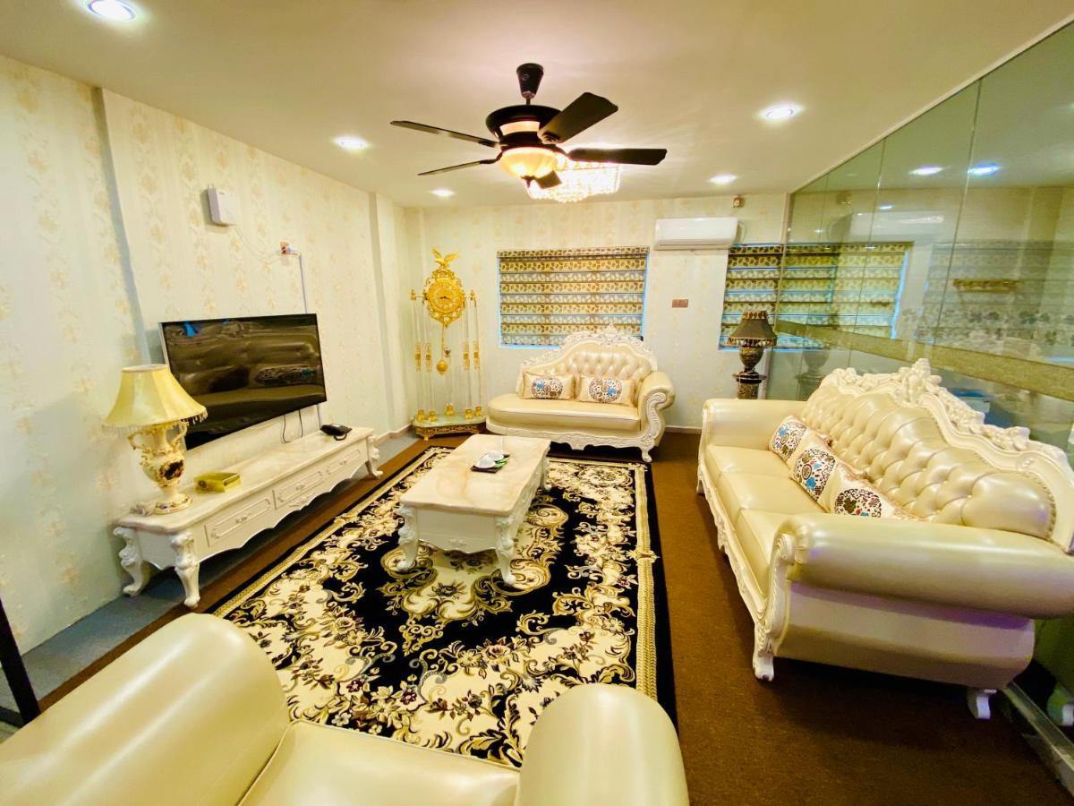 J Boutique Hotel 新张优惠 Muar Ngoại thất bức ảnh